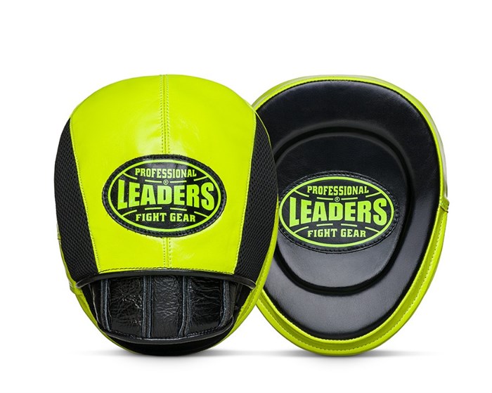 Лапы тренерские LEADERS SCARABAEUS CURVED BK/GN (ONE, кожа, черный/зеленый) 6aa8b741-e21d-11ef-0a80-0fcc002effd4 - фото 1783