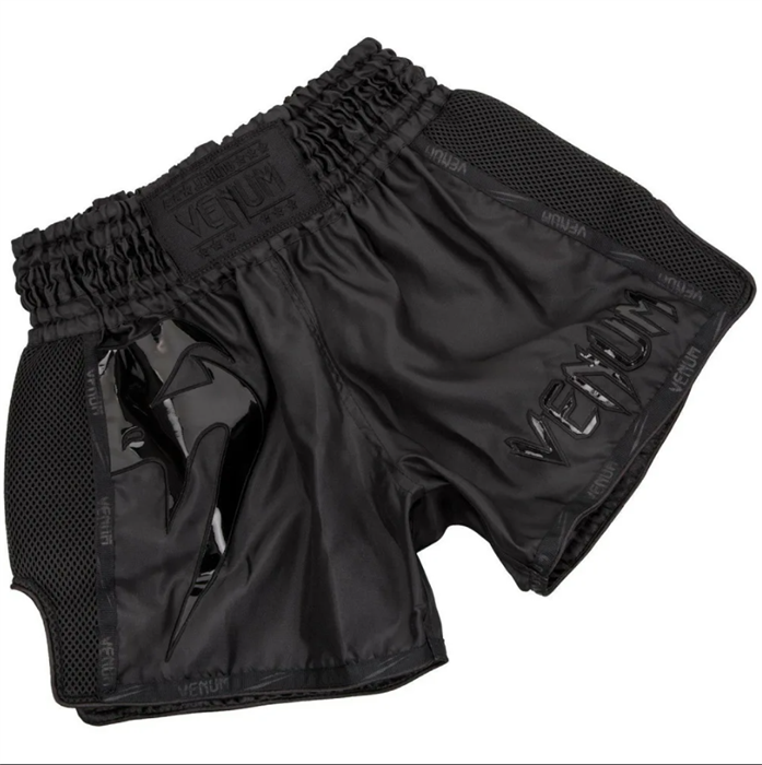 Шорты Muay Thai Venum Giant  черные 00b02c61-08b3-11f0-0a80-19860020deae - фото 20