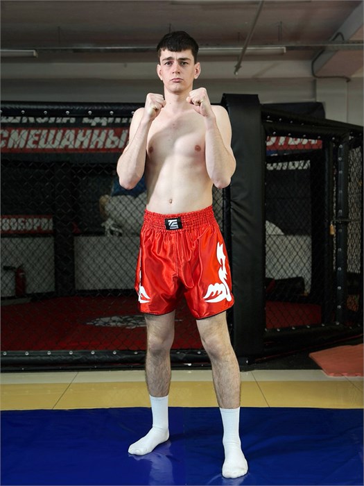 Шорты для тайского бокса красные Tomorrow Star T01788 - фото 3199