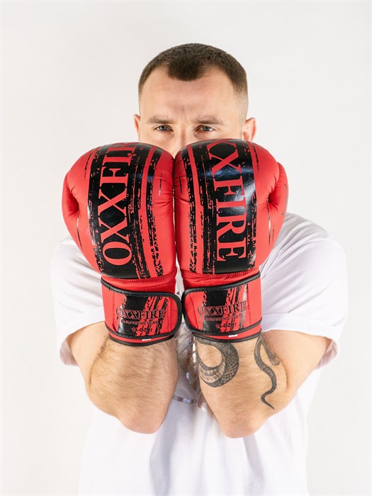 Боксерские перчатки OXXFIRE Muay Thai PRO, PVC, красный/черный 1a92f0d9-a498-11ee-0a80-0415000adee1 - фото 397