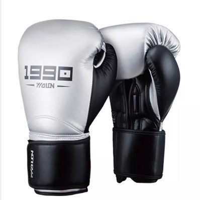 Перчатки боксерские WOLON серебристые e4243138-145e-11f0-0a80-174d000af3b6 - фото 4980