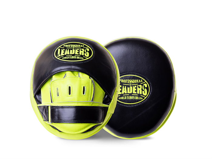 Лапы тренерские LEADERS BIG-AIR BK/GN (ONE, кожа, черный/зеленый) 281a9360-0604-11ef-0a80-09250022bb48 - фото 626