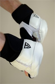 Перчатки WTF с фиксацией T03383