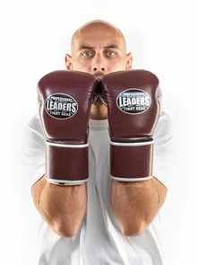 Перчатки боксерские LEADERS LS Long Velcro  RD/BK/SIL d47acaf4-2a3c-11ef-0a80-0f3e000f960d