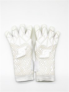 Вратарские перчатки футбольные Tigershop  белые 236b5747-4512-11f0-0a80-089b002b82e2